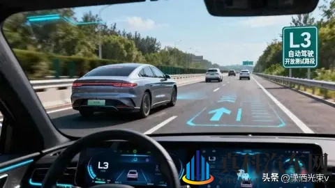 劳斯莱斯撞护栏，车企背锅成常态，用户却还在等一个说法-2