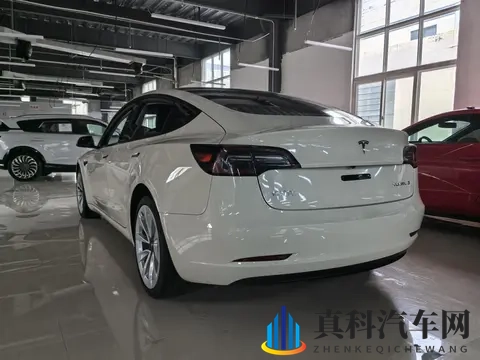 三年Model3，代步通勤好选择？现在只要125万！-3