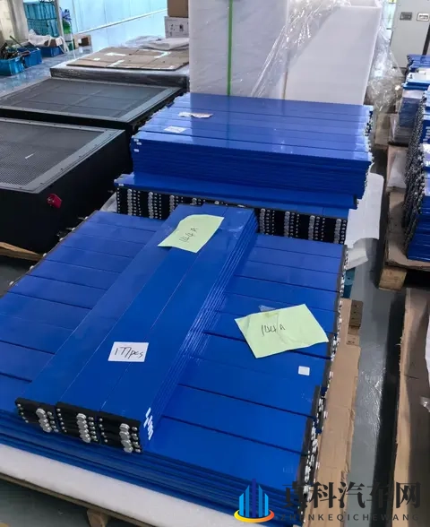 为什么比亚迪汉L用的是磷酸铁锂电池,而不是三元锂?-3