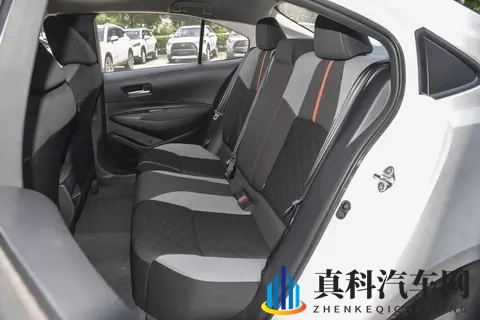 丰田卡罗拉燃油版选购指南：15L与12T怎么选？-3