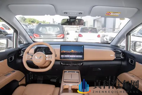 768 万起售，五菱星光730 PHEV，好开又好坐的“真”全能舒享大7座-3