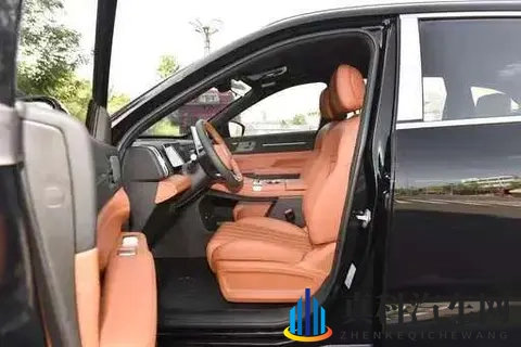 带全家自驾,我选捷途山海L7PLUS!这车里有“第二套沙发”-1