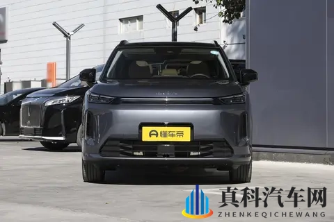 1268万起！这款增程SUV号称“亏电感终结者”，超省油+大空间-3