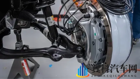 东风奕派007完成申报:功率400千瓦,中国首款量产四轮毂电机车型-2