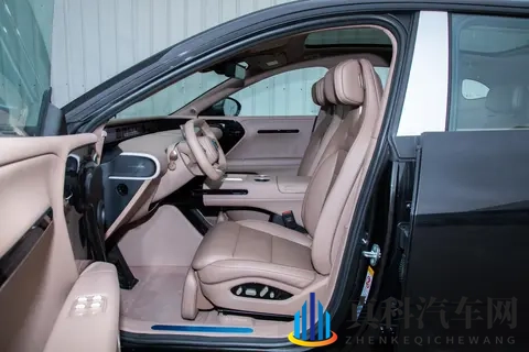 阿维塔07 2026款：科技豪华SUV，科技配置拉满，性价比出众-2