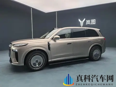 定位大六座插混SUV,和问界M9同级,岚图泰山实车现身-1