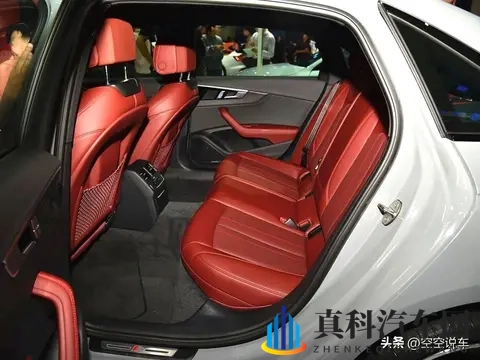 奥迪豁出去了！轴距超2米9，纵置20T+前后五连杆，才174万！-3