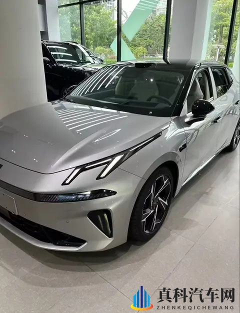 领克07家用续航够用-1