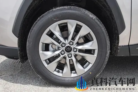 一次性说清楚 丰田威兰达 新车选购指南 该选燃油还是双擎？-3