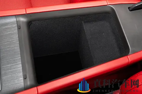 开了阿维塔12 2026款四激光版，发现它比想象中更好开-3