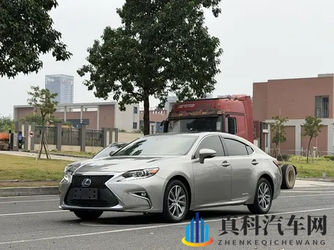 眼镜摄影师与李梓熙的关系:摄影师眼镜下的友谊之光,揭秘李梓熙间的纽带-1