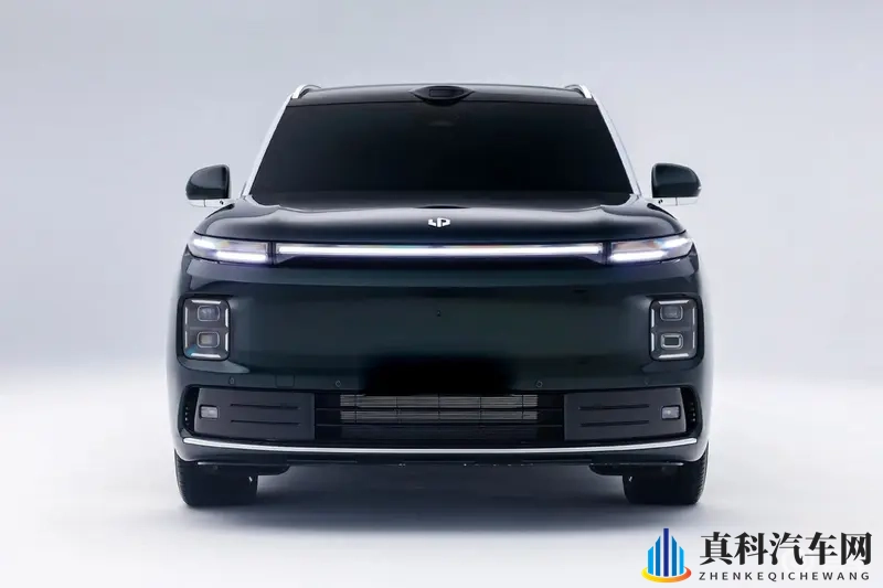 零跑D19首发亮相,超5.2米车身,预计明年上市-1