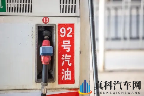 燃油车真的凉了?99% 车主用脚投票,这组数据戳破争议-2