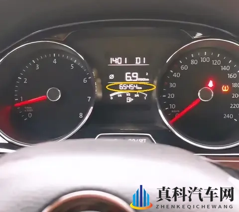 跑了六万五千公里的大众宝来，车速一上50就像开船，怎么回事？-1