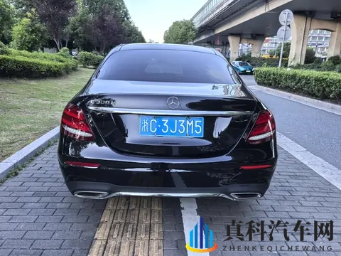 205万拿下20款奔驰E300L，一手豪华行政座驾，商务家用皆宜-3