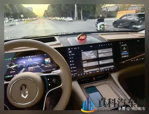 问界M8车主:裸车价格4628万,保险只要6700元,令我惊讶!-1