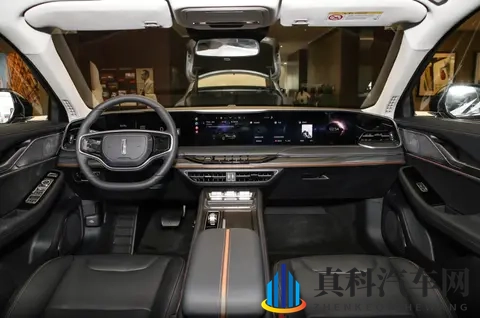 有亮点但不多，林肯Z推出大幅购车优惠，哪款配置值得大家入手-2