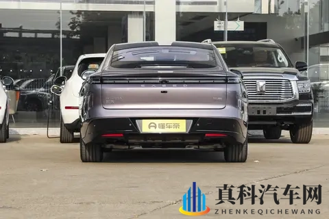 11月买轿车又有好选择！轴距3米，续航超770km，价格很香！-1