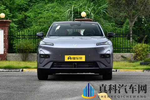 深度体验深蓝S05:没想到它这么香,620km续航+15分钟超充!-3