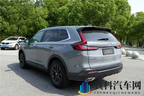 汤姆叔叔温馨提示提醒30s:汽车安全驾驶:如何规避风险,畅行无忧-2