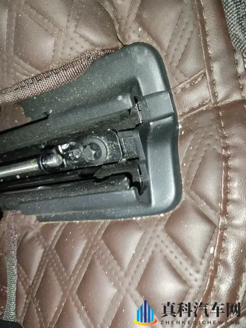 一手准新奔驰C级，38万公里，228万开回家-1