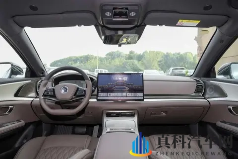 预算20万内,想买长续航家轿,可以看看这3款,空间大颜值也高-3