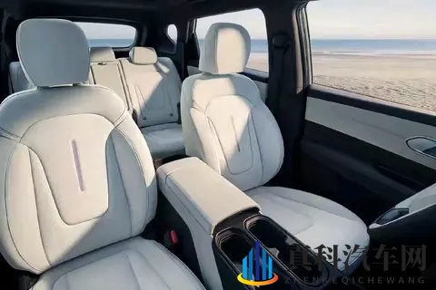 北京现代发力了,新款E0羿欧上市,1198万起售,能否提升销量?-3