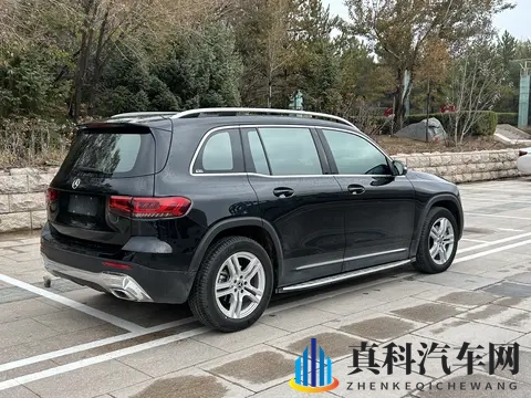 17万多拿下准新奔驰GLB,家用代步好选择!-1