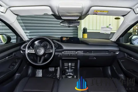2025 款马自达 3 选哪台？1.5L 自动均衡，2.0L 有驾驶感-2