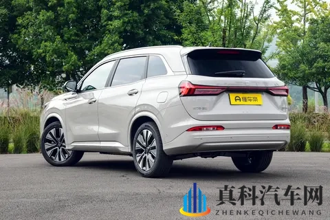 第三代蓝电 E5 PLUS :12 万级插混市场热闹了,高性价比车型来了!-3