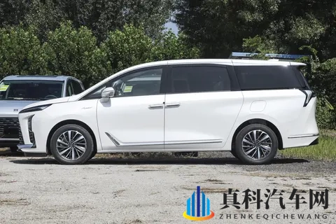 2026 款 GL8 陆尊怎么选？3 款车各有适配，哪款适合你-3