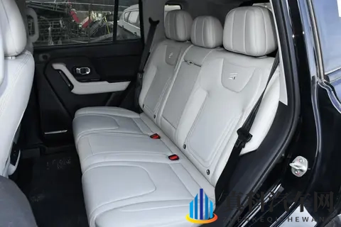 捷途山海 T1 ：15万想买个全能SUV，这款“方盒子”刚上市就火了？-1