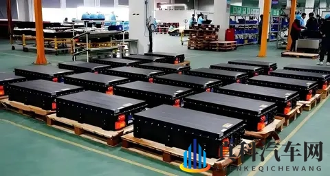 合资强势反扑？奔驰固态电池实测1205km，国产新能源慌了？-2