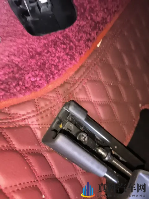 235万!准新一手宝马3系,驾驭运动激情-1