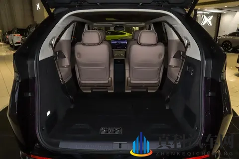 800V架构+5C超充，综合续航1602km！小鹏X9增程版预售价35万元起-2