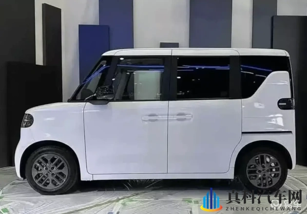 揉我胸 啊 嗯~喷水了妮妮:抚摸胸脯声音喷溅,妮妮享受瞬间清凉-2