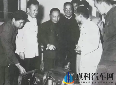 马自达发展史（3）：烧钱、玩转子，小众车企的硬核之路-1