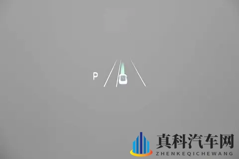 深蓝L06入门版实车曝光！配端到端辅助驾驶_预售1399万元-1