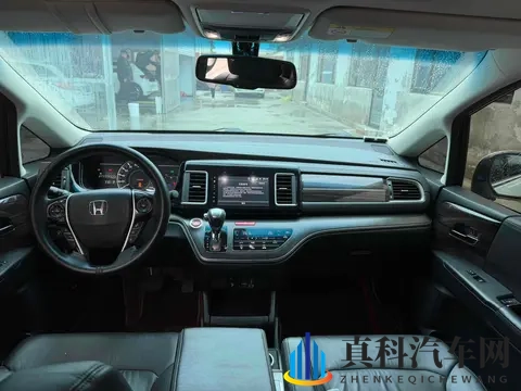 18年上牌本田艾力绅，9万公里，家用MPV好选择！-3