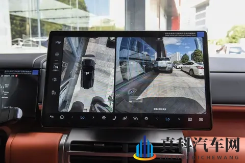 比亚迪新车1798万起售！大五座+四驱，还带小书包，又要火了？-2