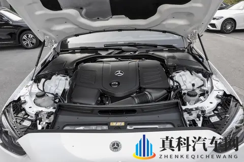 聚焦选装配置 2025 款奔驰 C 级各版本选购指南-2