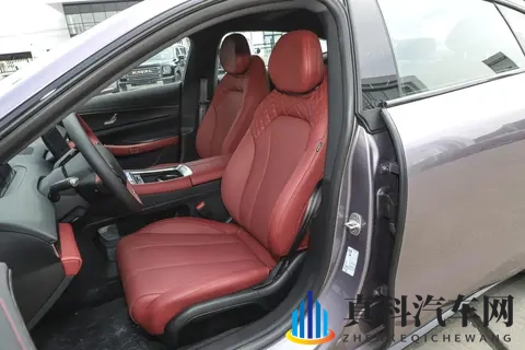 均衡实用之选:2025 款星纪元 ES 增程版 Plus 舒适智享体验-2