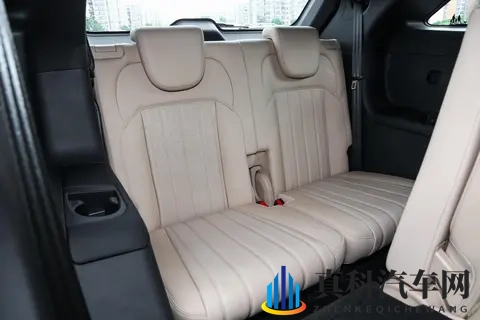 开了3个月的捷途山海L7 PLUS,才明白什么是适合家庭的车-3