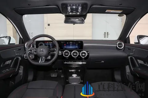 年轻首选豪华车，2025改款奔驰A级解析-2