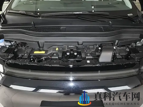 小鹏X9 Ultra申报信息曝光，提供两驱_四驱双版本，旗舰定位拔高-1