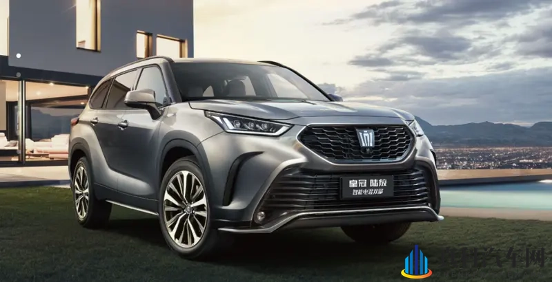 28.48万起！新款皇冠陆放配置大升级-1