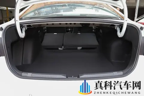 2026款大众宝来上市,价格不变下的配置调整,是务实还是妥协?-2