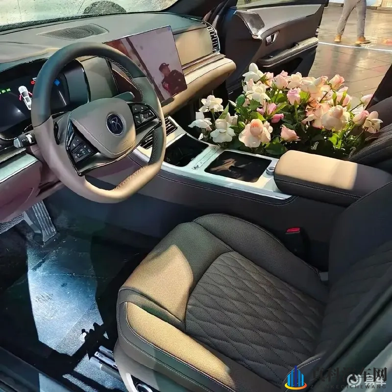 比亚迪汉长续航版成都区域上市,价格更美丽,产品更出色-1