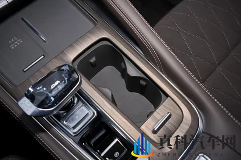 燃油车也有独特魅力！星越L凭啥卖出85万辆？看完你就懂了-3