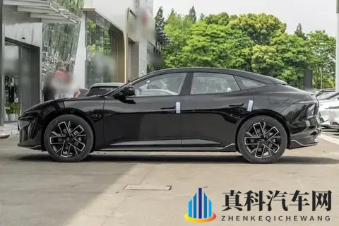 试驾体验：650km续航加持，全家出行轻松不焦虑-1